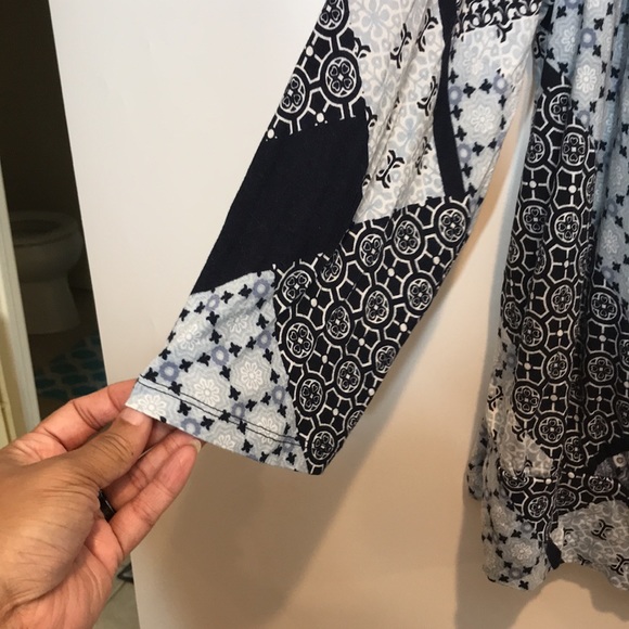 Cato Women’s Draped Wrap Geometric Long Sleeve Side Tie Blouse Top PLUS 22/24W - Picture 7 of 11